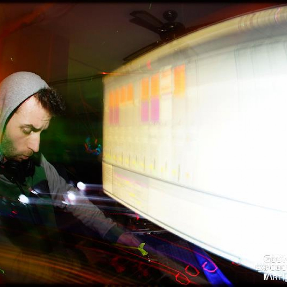 Funny Ox Live set - Micro Focus
